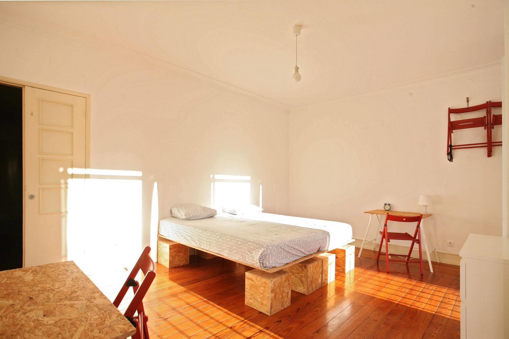 Green Heart Hostel リスボン エクステリア 写真